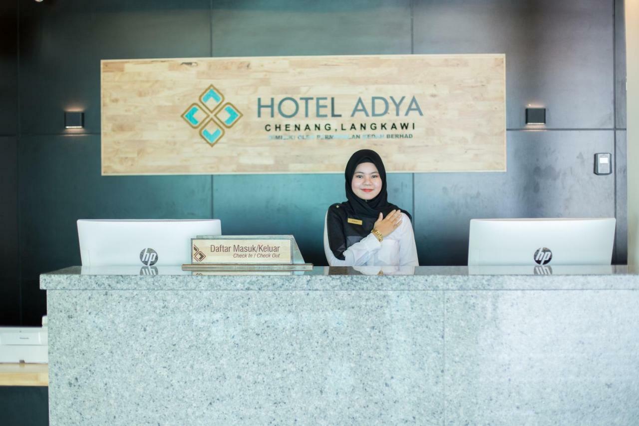 Hotel Adya Express Chenang Pantai Cenang  Esterno foto